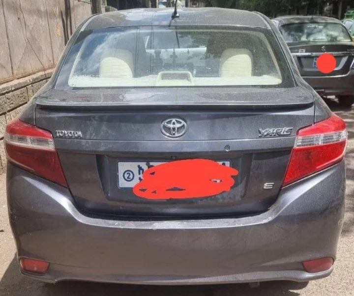 Toyota Yaris Sedan 2016 Automatic – photo 3