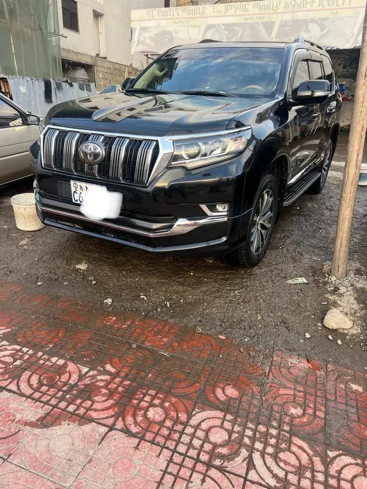 Toyota Land Cruiser Prado 2022 – photo 6