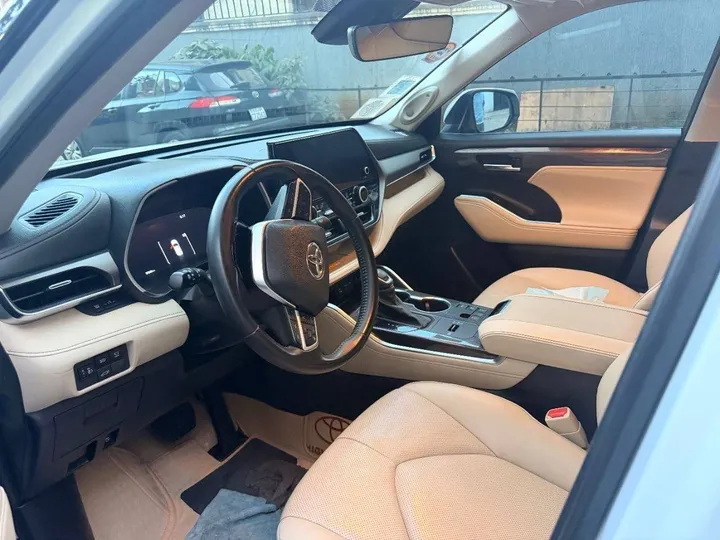 Toyota Highlander Limited 2024 Hybrid – photo 3