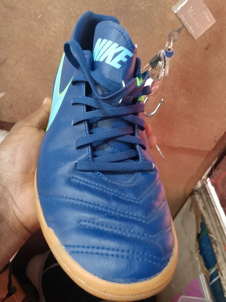 Blue Nike Futsal Shoes Size 40.5 – photo 5