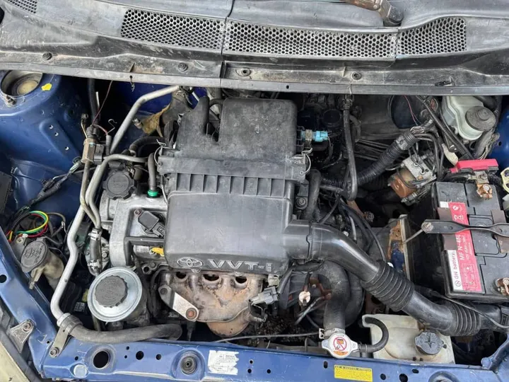 Toyota Vitz Hatchback – photo 5