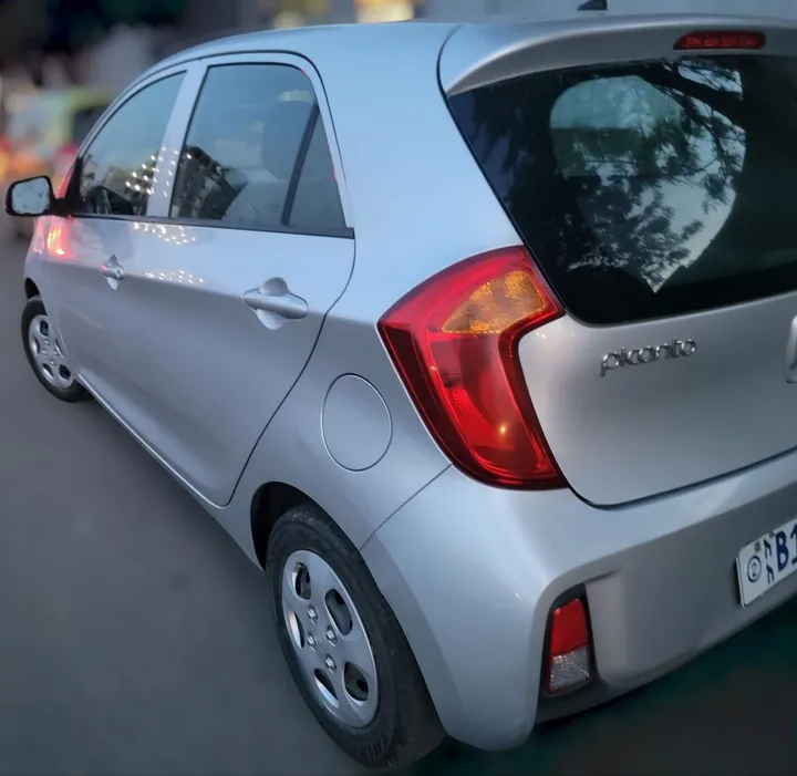 2017 Kia Picanto Automatic Hatchback – photo 3