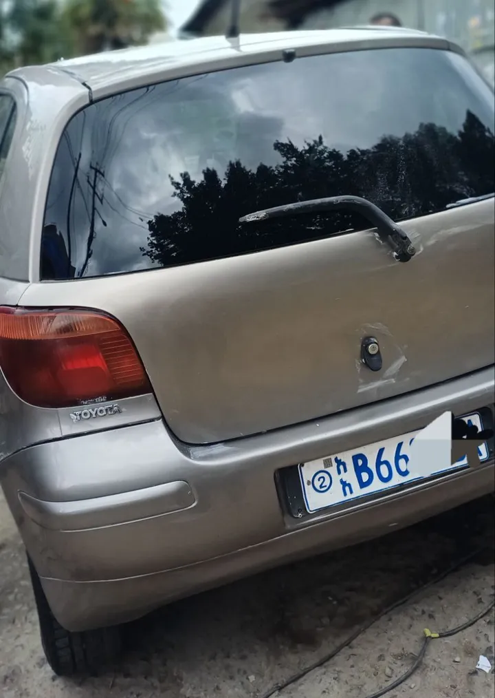 Toyota Vitz Yaris 2005 – photo 5