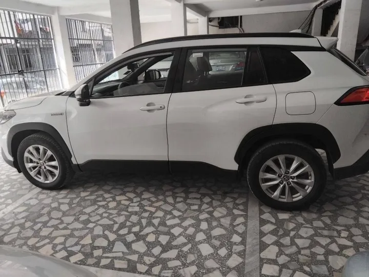 Toyota Corolla Cross Hybrid 2022 – photo 5