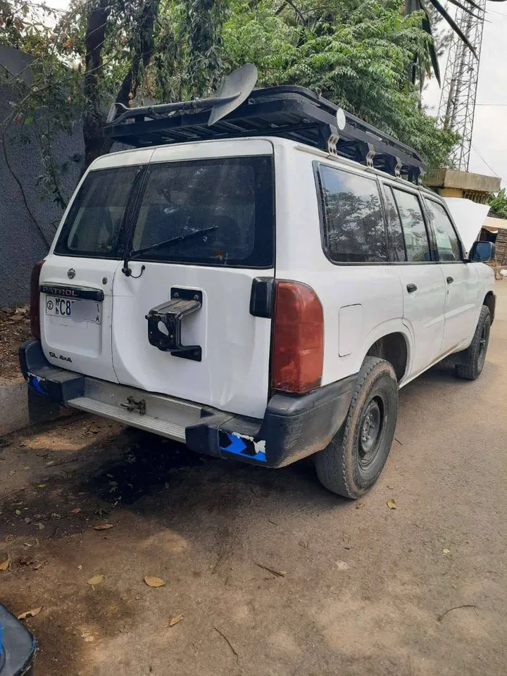 Nissan Patrol 2012 Manual Diesel – photo 3