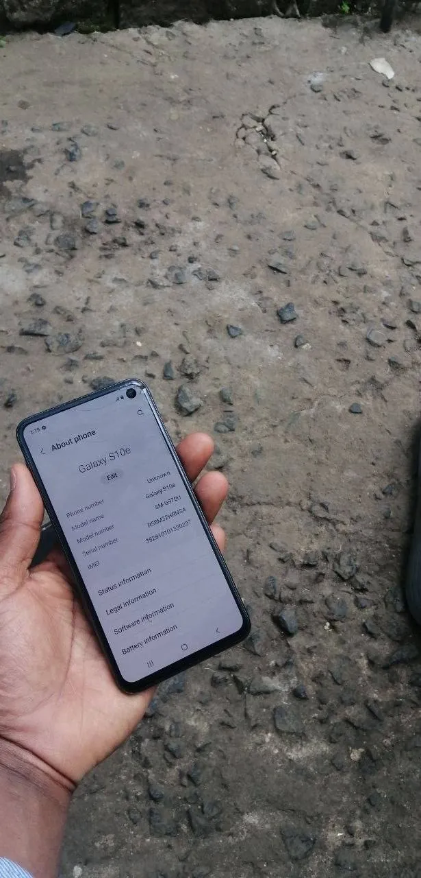 Samsung Galaxy S10e 128GB – photo 3