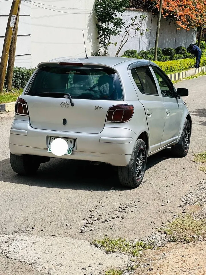 Toyota Vitz 2004 Automatic – photo 4