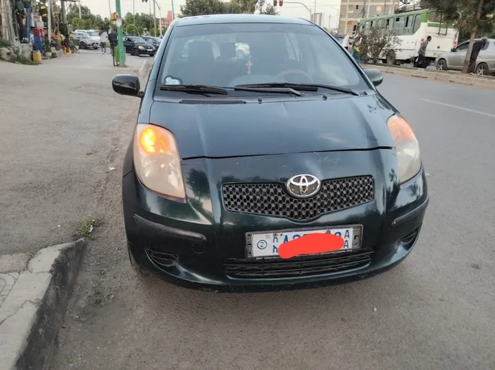 Toyota Compact Yaris 2007 Manual – photo 3