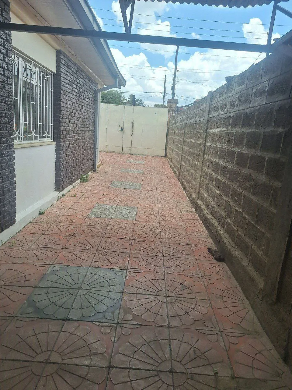 House for Sale at Ayat Adebabay – photo 4