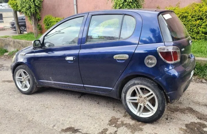 Toyota Vitz Yaris 2001 Manual – photo 4