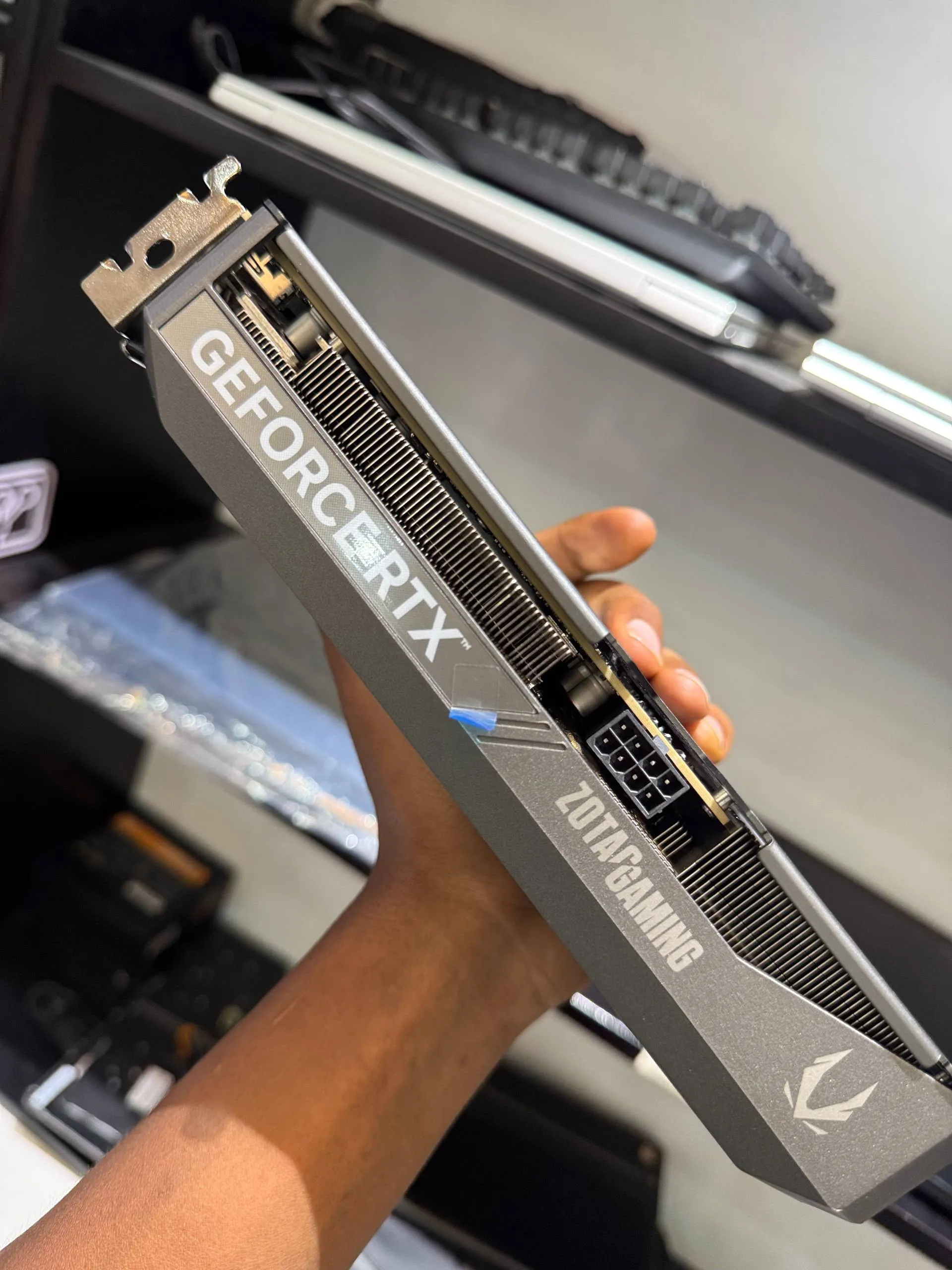 Nvidia GeForce RTX 5060 Ti 16GB – photo 3