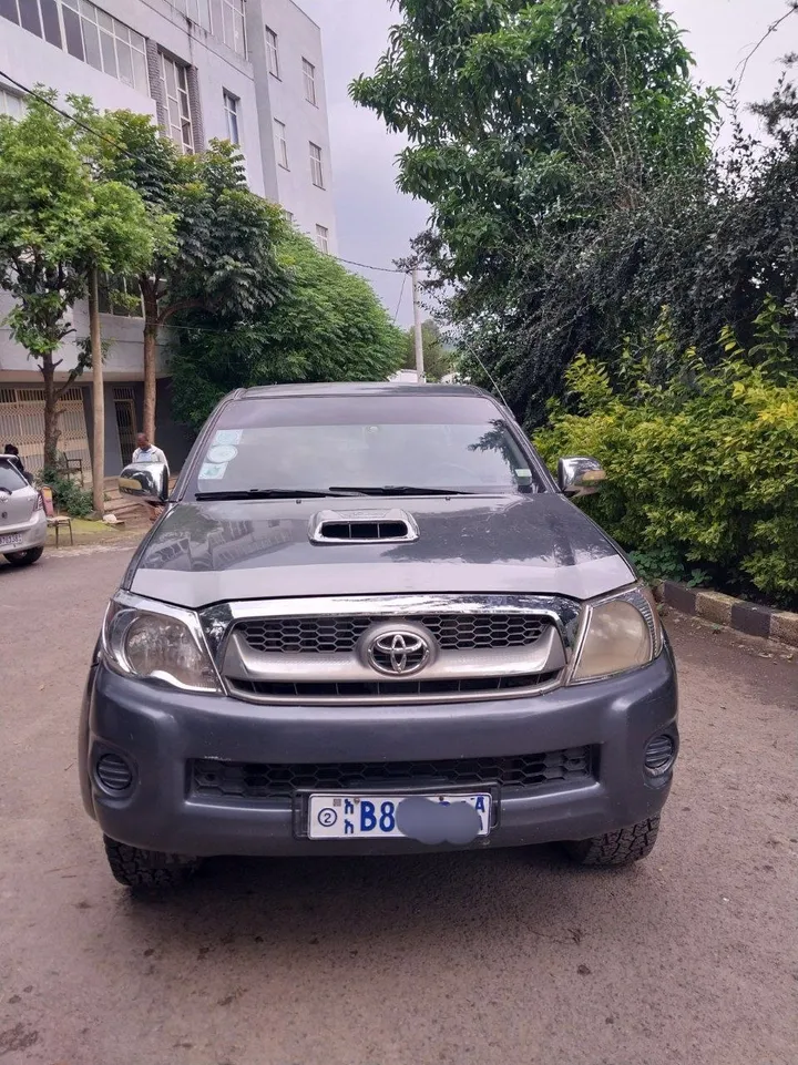 Toyota Hilux Vigo D4D 2011 – photo 5