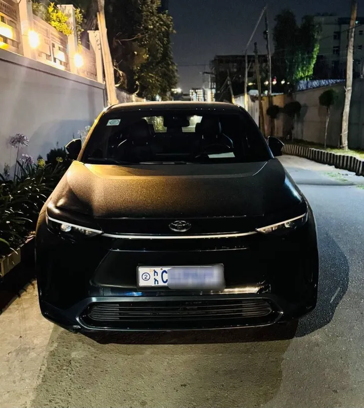 Toyota BZ4X 2023 Electric SUV – photo 5