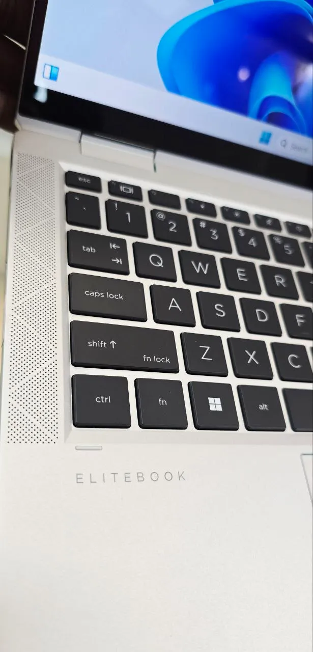 HP EliteBook x360 1040 G8 Laptop – photo 5
