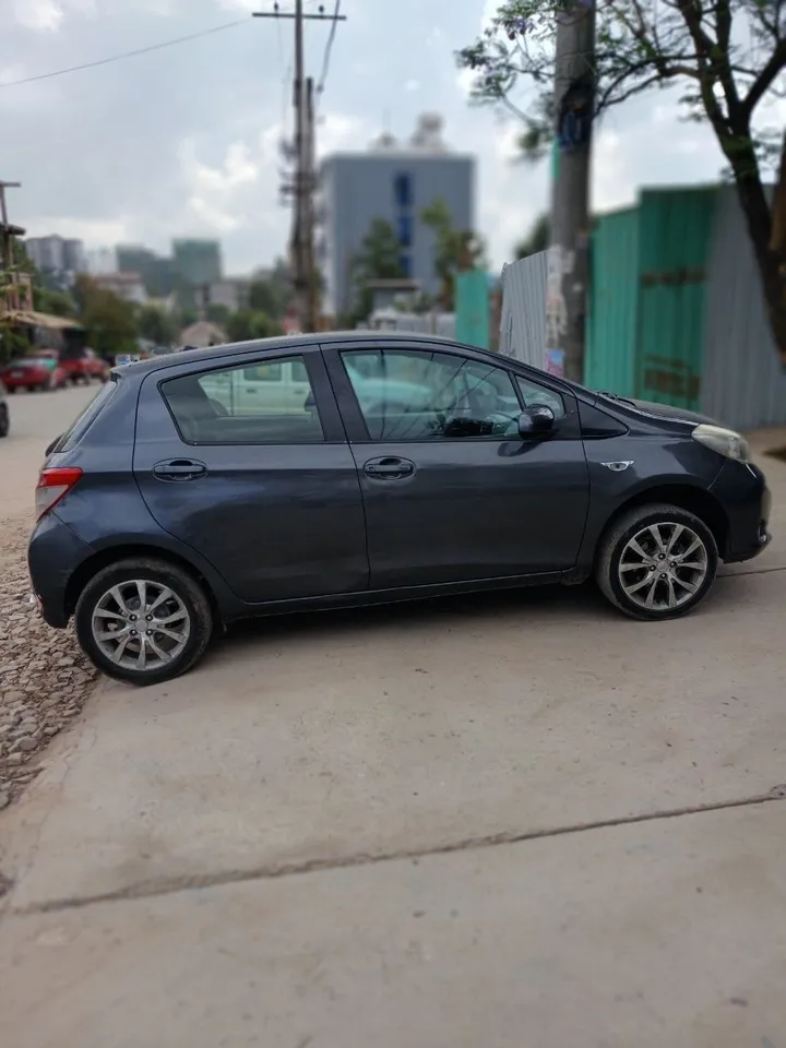 Toyota Yaris Joyla 2012 – photo 3
