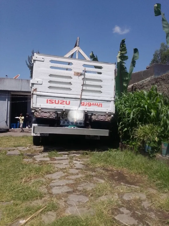Isuzu Obama 2021 Truck – photo 5