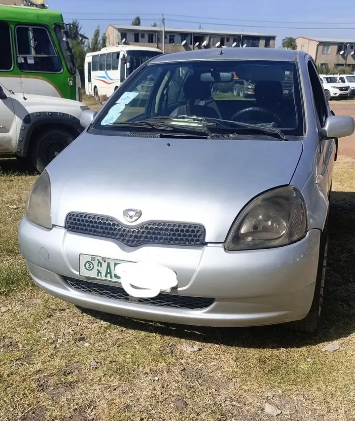 Toyota Vitz 2001 Automatic – photo 4