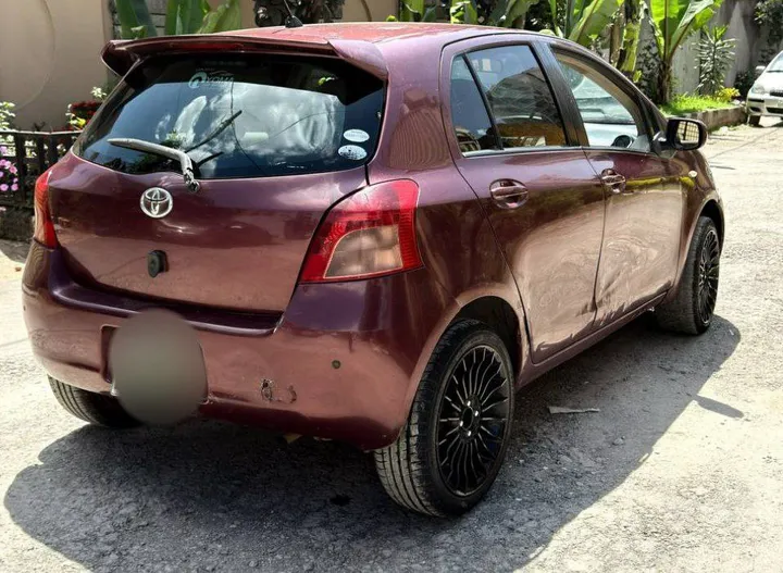 Toyota Yaris Compact 2007 – photo 3