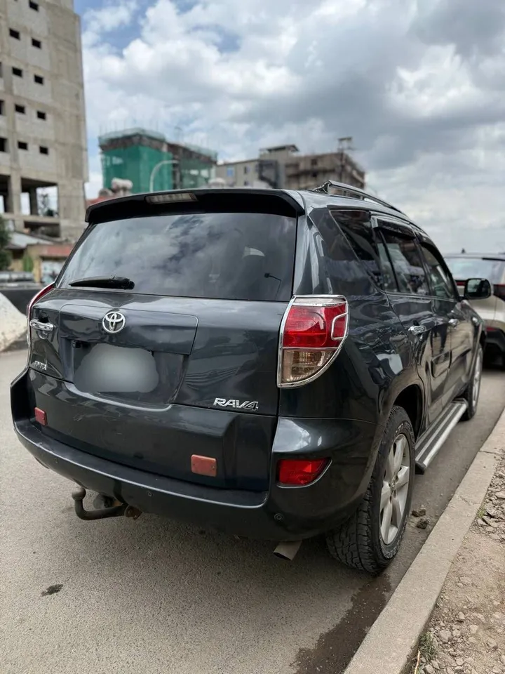 Toyota Rav4 2009 4WD Automatic – photo 3