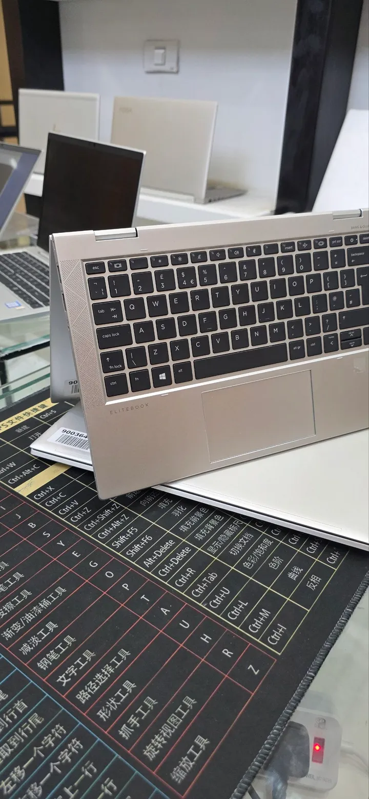 HP EliteBook x360 830 G8 – photo 4