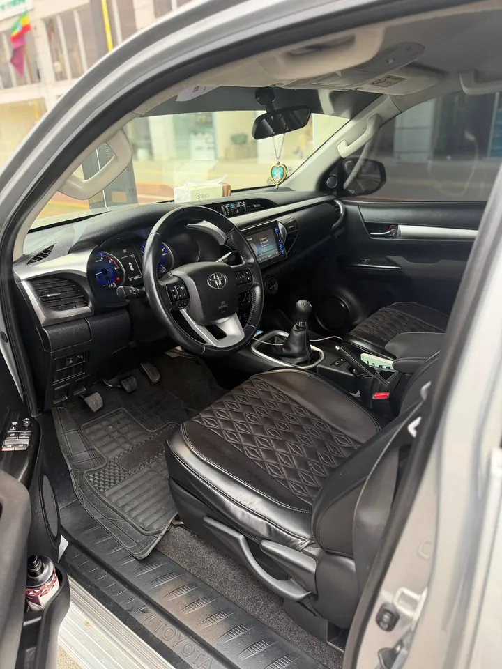 Toyota Revo King Cab 2017 Manual – photo 5