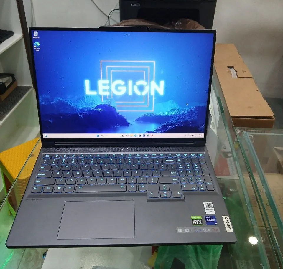 Lenovo Legion 7i Gaming Laptop – photo 4