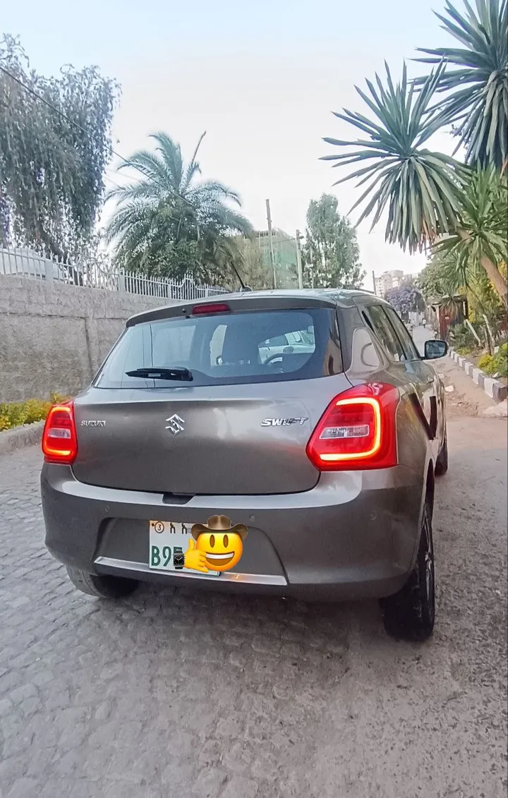 Suzuki Swift India 2022 – photo 7
