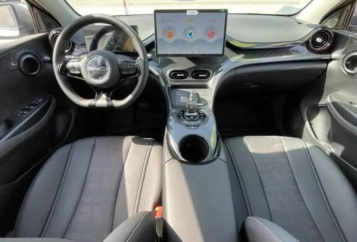 BYD E2 Honor Edition 2025 – photo 3