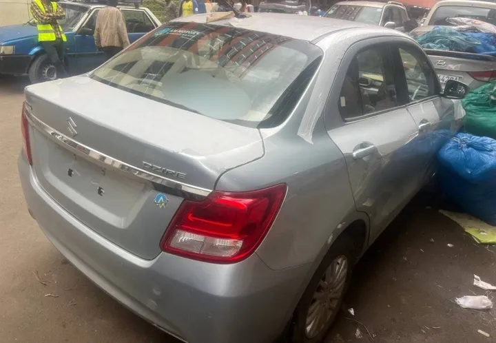 Suzuki Dzire 2024 Automatic – photo 7