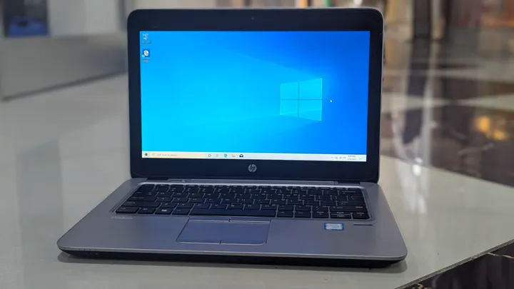 HP EliteBook 820 G4 i7 8GB – photo 7