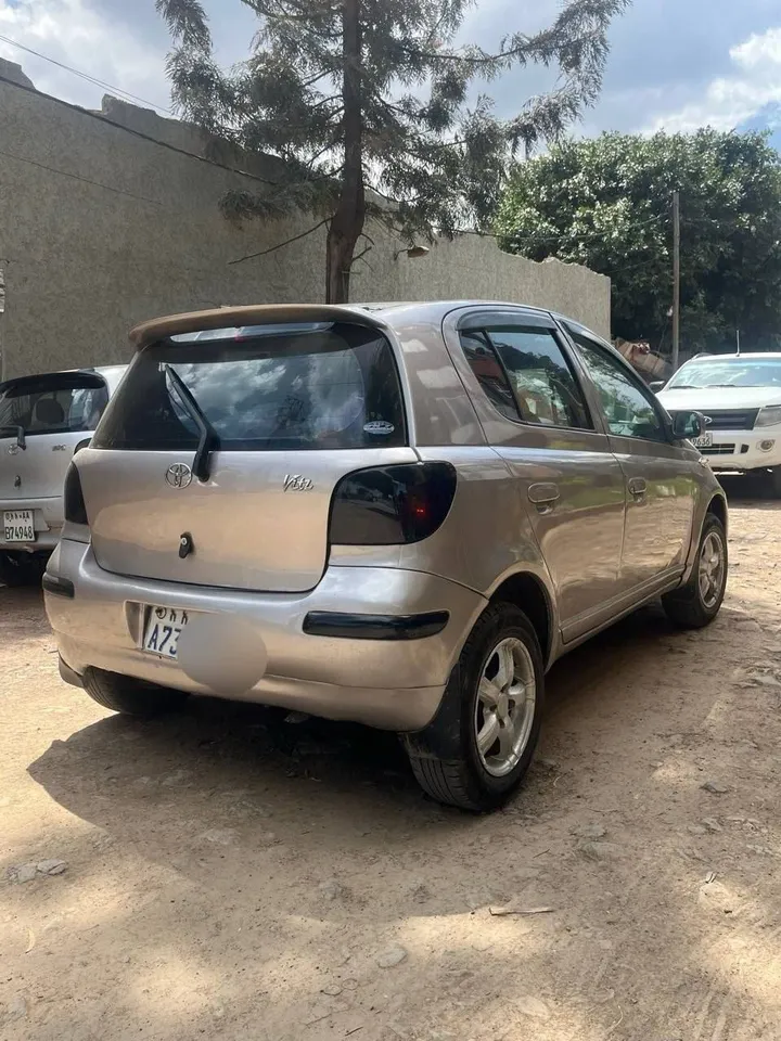 Toyota Vitz 2002 Automatic – photo 4