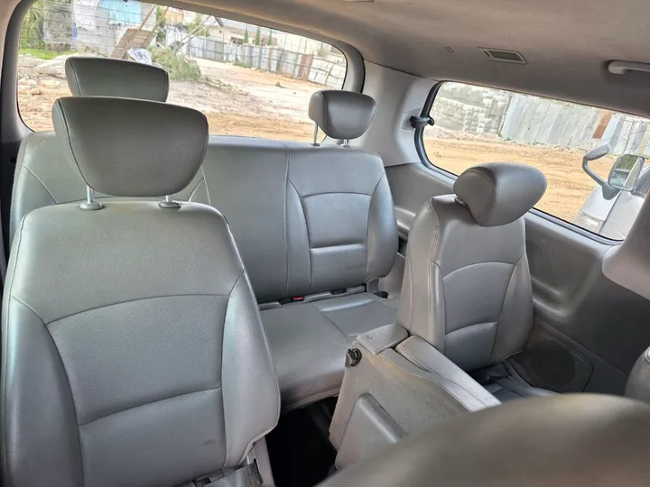 Hyundai Starex 2013 Automatic Van – photo 3
