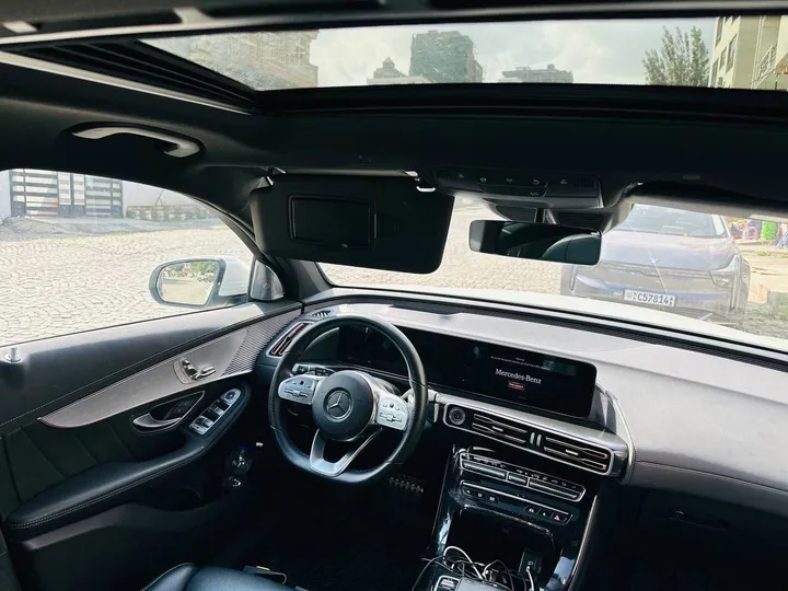2022 Mercedes-Benz EQC 400 – photo 6