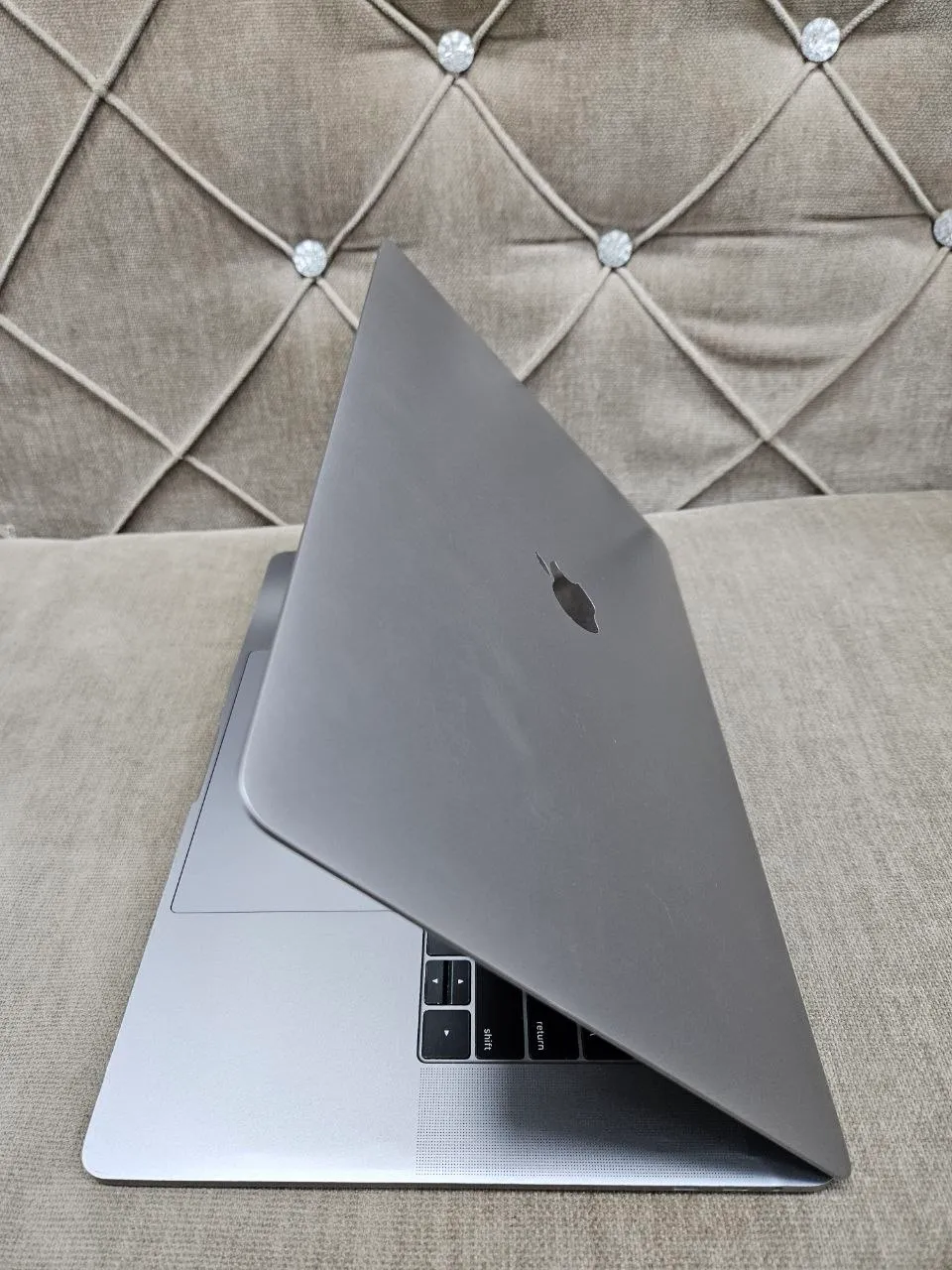 MacBook Pro 2019 i9 16GB 512GB – photo 3