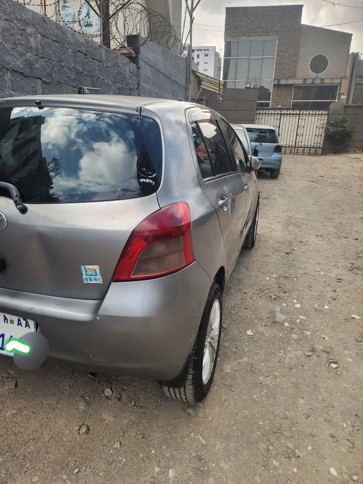Toyota Compact 2006 Automatic – photo 3