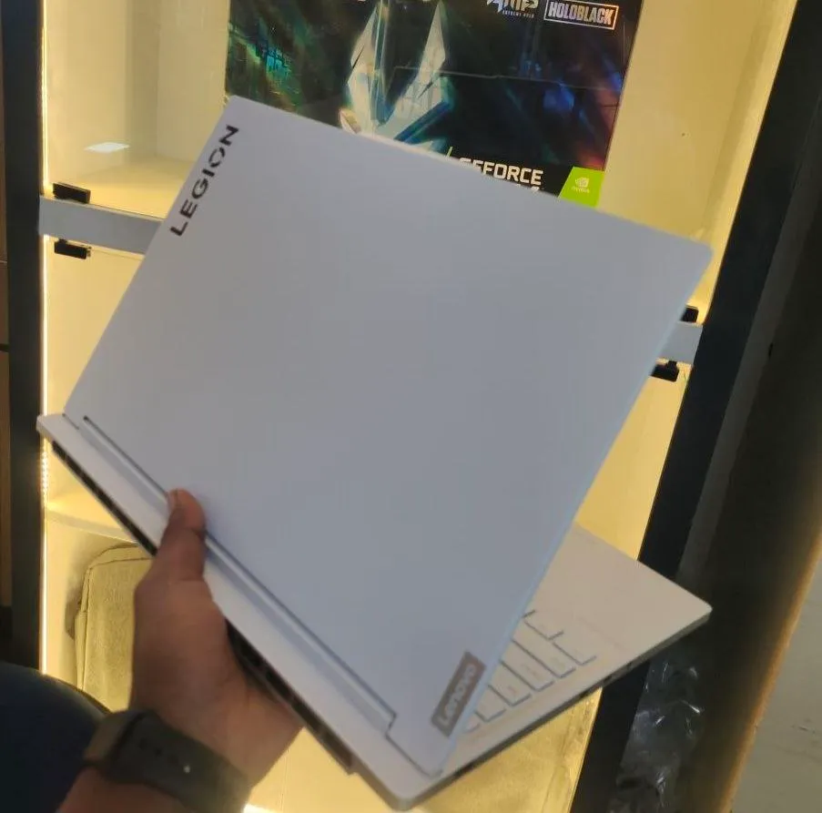 Lenovo Legion 7 Gaming Laptop – photo 4