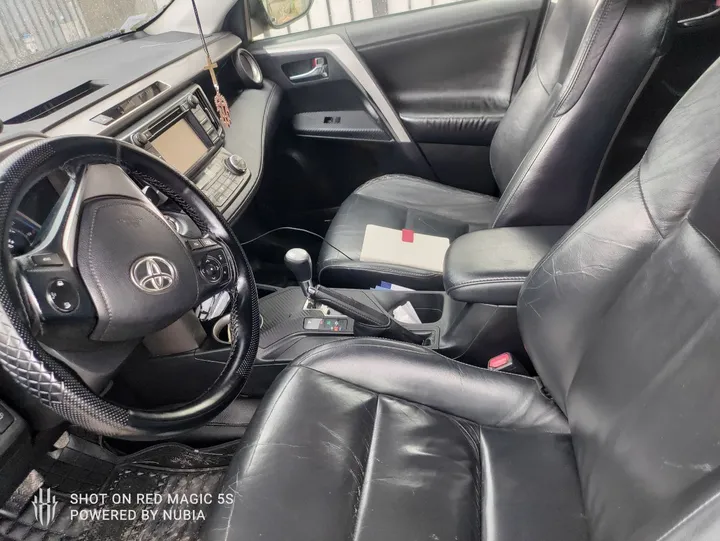 Toyota RAV4 2014 Automatic AWD – photo 4