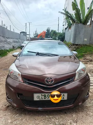2012 Toyota Yaris Compact Code 2