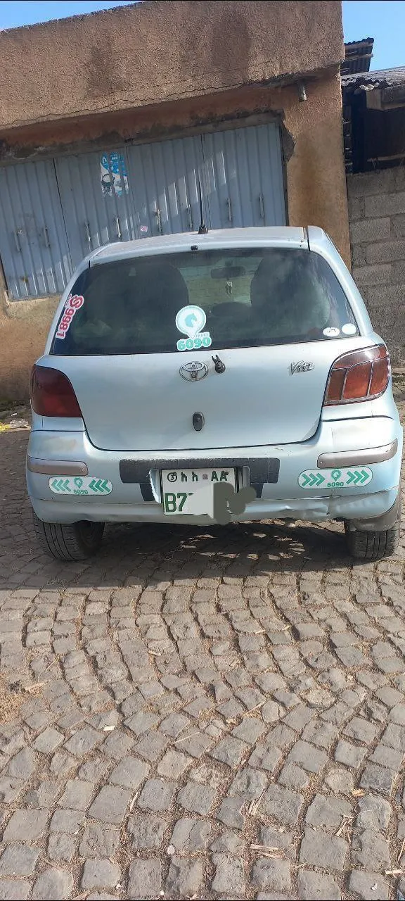 Toyota Vitz 2004 Automatic – photo 4