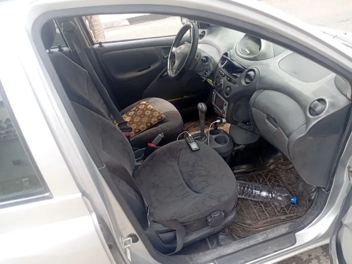 Toyota Vitz 2001 Automatic – photo 5