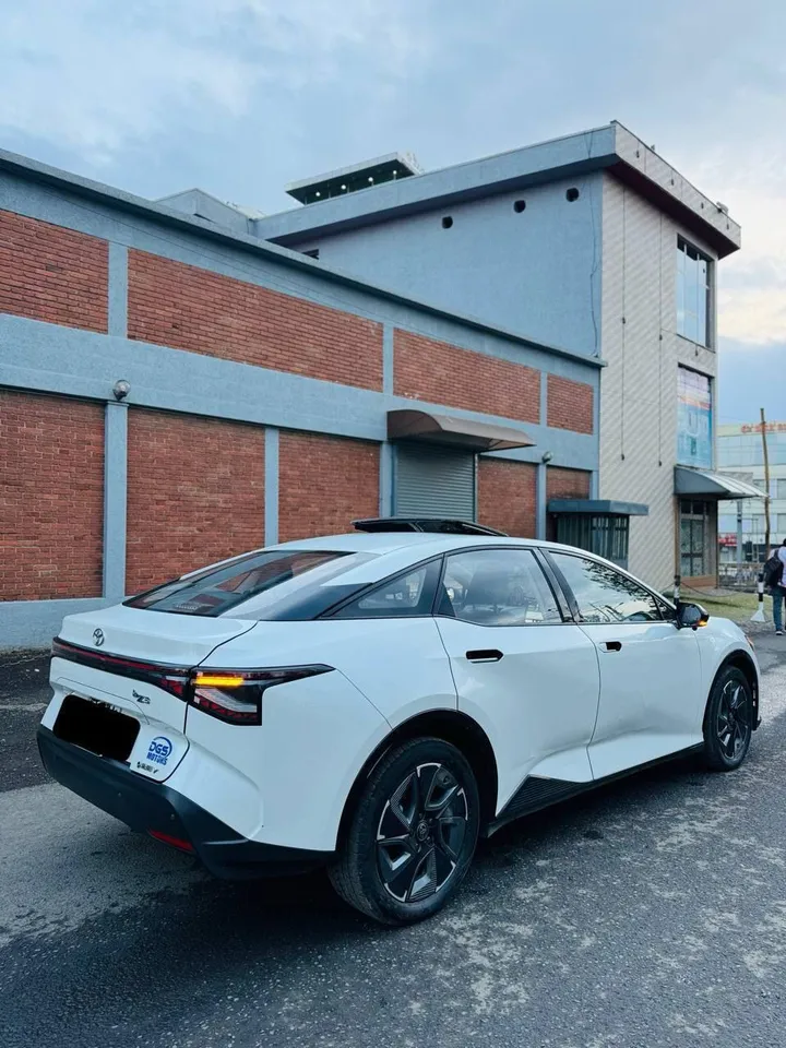 Toyota BZ3 EV 2024 Electric – photo 7