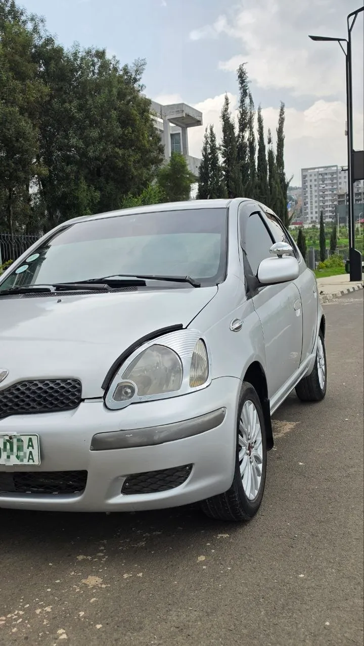Toyota Vitz 2004 Automatic – photo 4