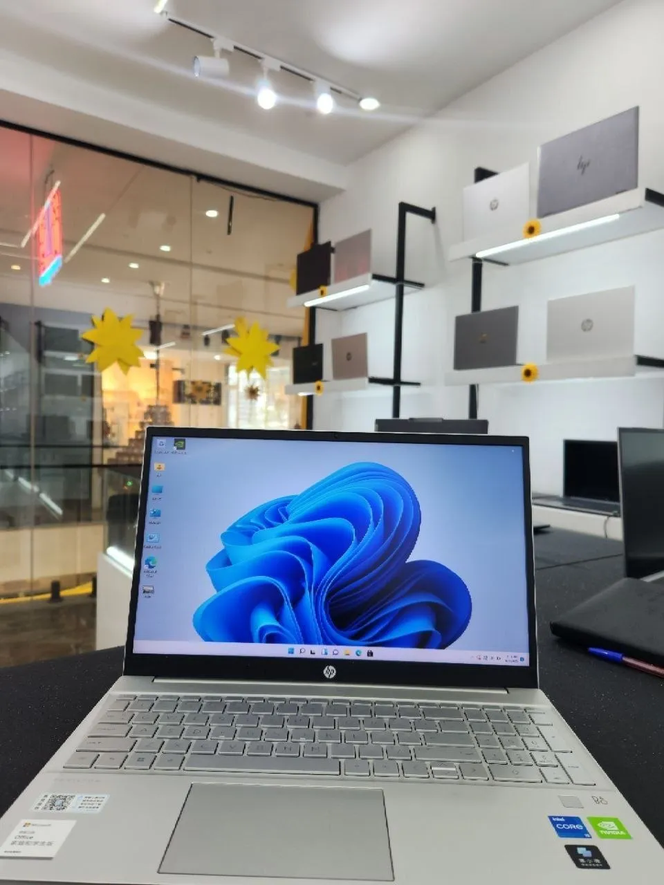HP Pavilion 15 i5 12th Gen – photo 3