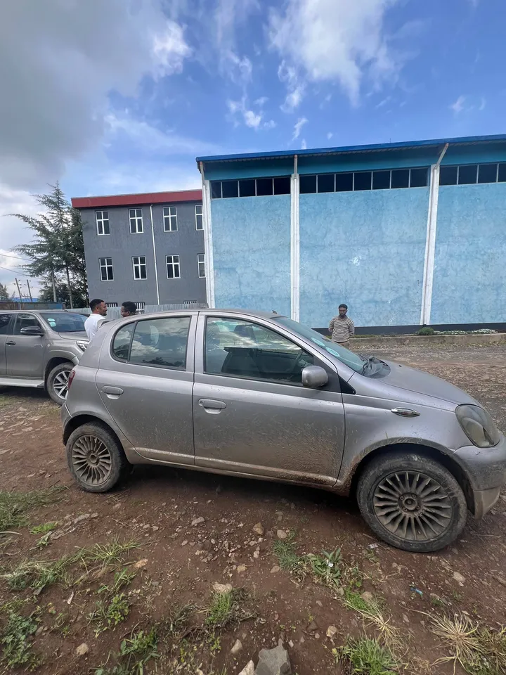 Toyota Vitz 2001 Automatic – photo 10