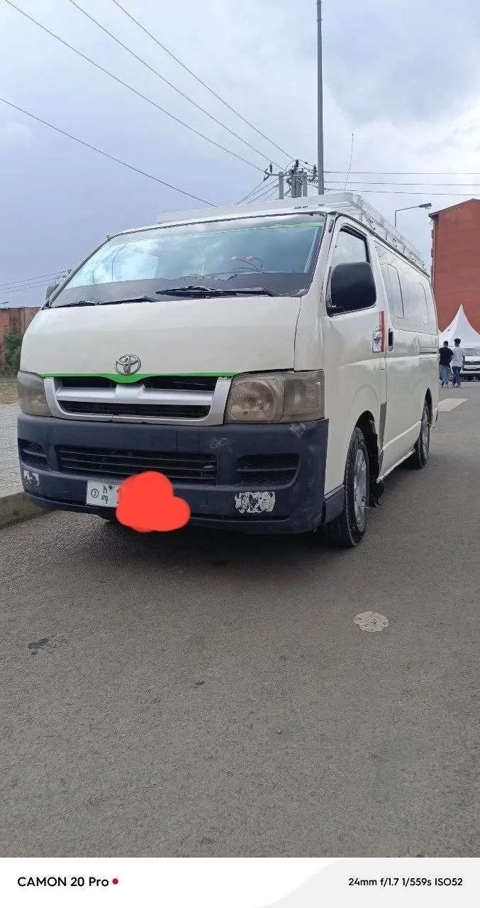 Toyota Abadula 2007 Diesel Van – photo 3