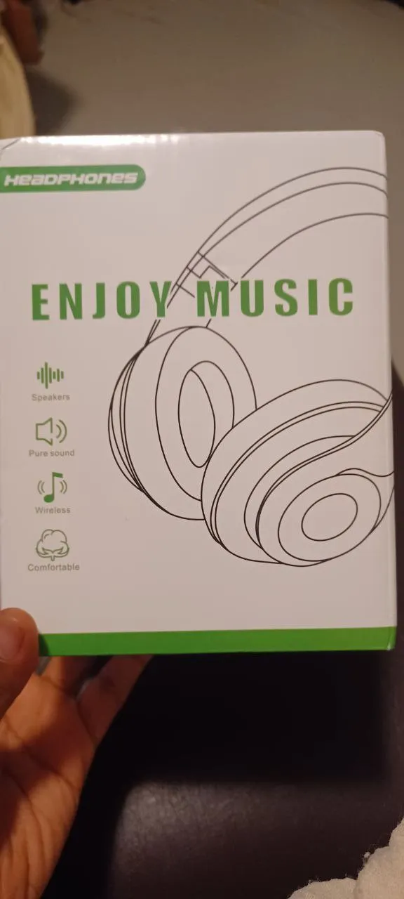 Black Wireless Over-Ear Headphones – photo 3