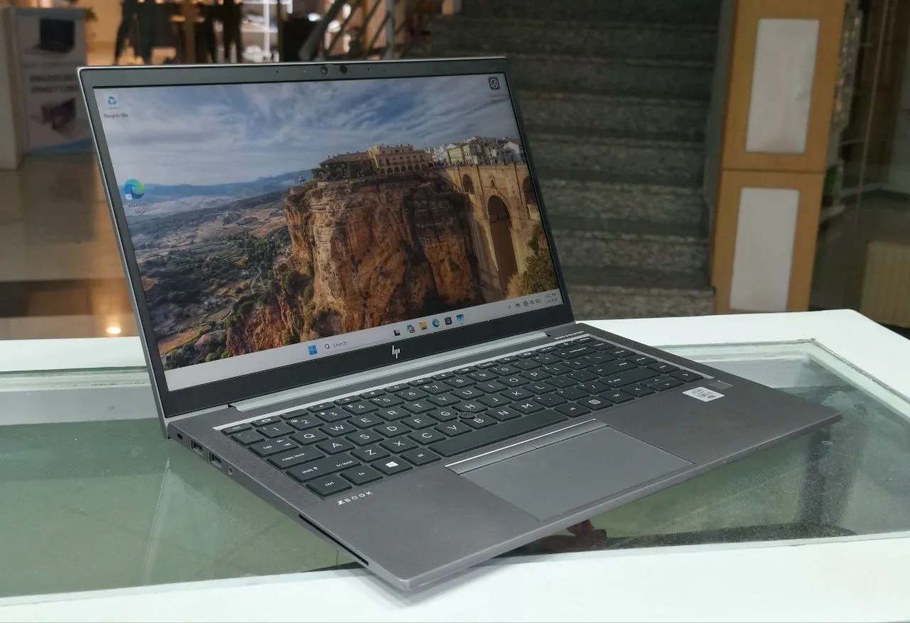 HP ZBook Firefly 14 G7 Touchscreen – photo 3