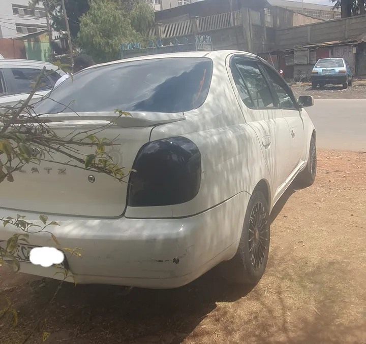 Toyota Platz 2001 Automatic – photo 4