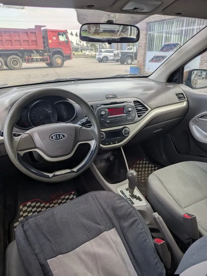 Kia Picanto 2012 Automatic – photo 4