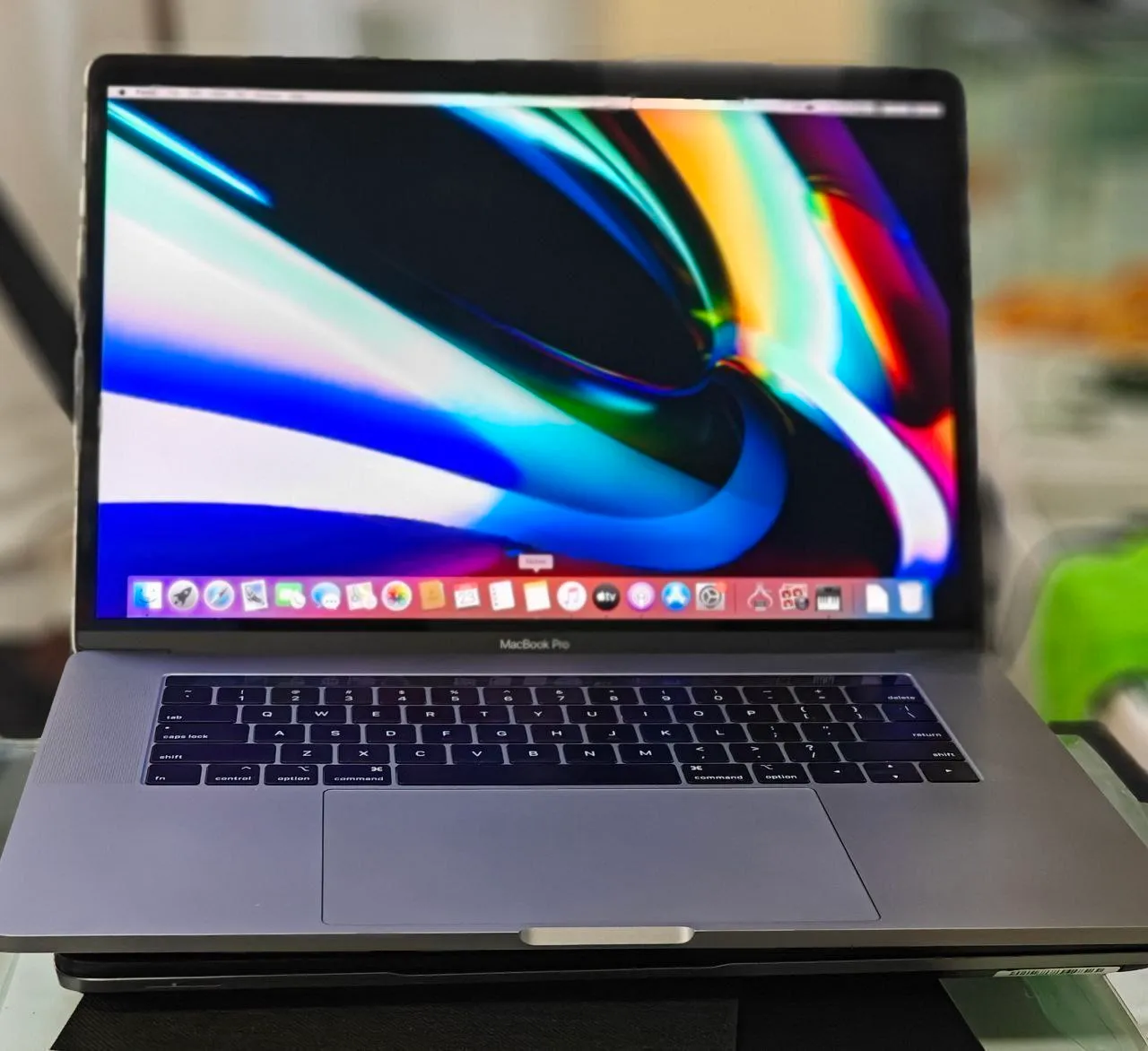 Apple MacBook Pro 15-inch 2019 – photo 3